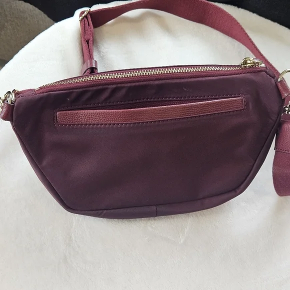Henri Bendel Fanny/Crossbody/Belt Bag Burgundy - Picture 10 of 14